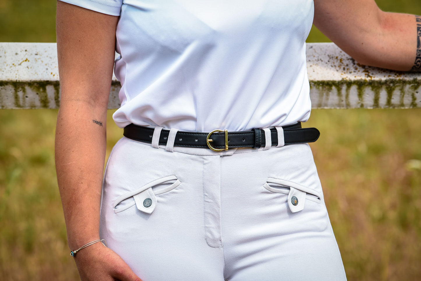 Ceinture cuir noire et dorée